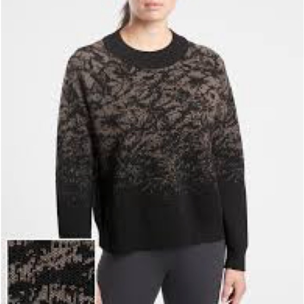 Athleta Jacquard‎ Wool Crew Neck Sweater